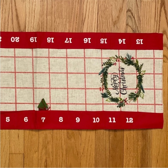 NWT Farmhouse Merry Christmas Advent Calendar Table Runner - Picture 10 of 15